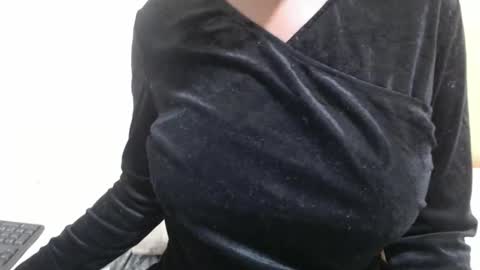 fruity28 online show from 11-16-25, 04:40