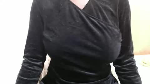 fruity28 online show from 11-19-25, 08:09