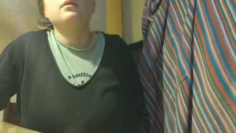 Snapshot of frumcake chatting on 03-10-26, 01:27 FrumCake online show from 03-10-26, 01:27