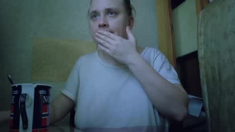 Snapshot of frumcake chatting on 05-07-26, 03:06 FrumCake online show from 05-07-26, 03:06