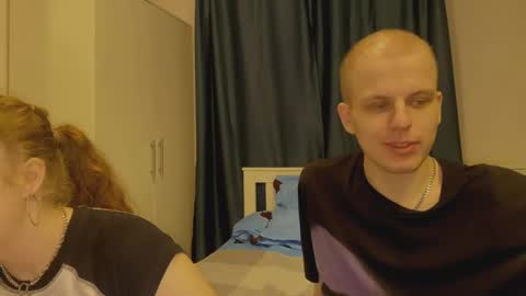 Snapshot of frupi_land chatting on 12-28-24, 07:54 OPEN PVTJulia and Wayne online show from 12-28-24, 07:54