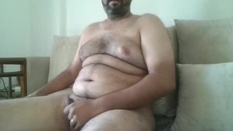 Snapshot of fruti_loops chatting on 11-23-25, 06:57 fruti loops Bull online show from 11-23-25, 06:57