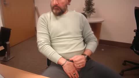 Snapshot of fuckadilf chatting on 12-19-24, 04:57 fuckadilf online show from 12-19-24, 04:57