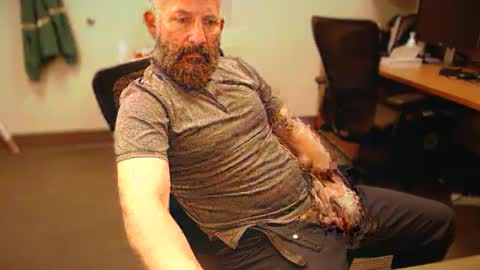 Snapshot of fuckadilf chatting on 12-20-24, 03:31 fuckadilf online show from 12-20-24, 03:31