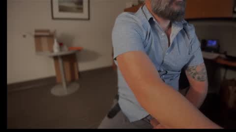 Snapshot of fuckadilf chatting on 01-16-25, 09:19 fuckadilf online show from 01-16-25, 09:19