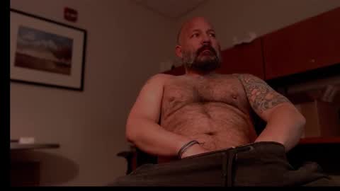 Snapshot of fuckadilf chatting on 01-28-25, 11:28 fuckadilf online show from 01-28-25, 11:28