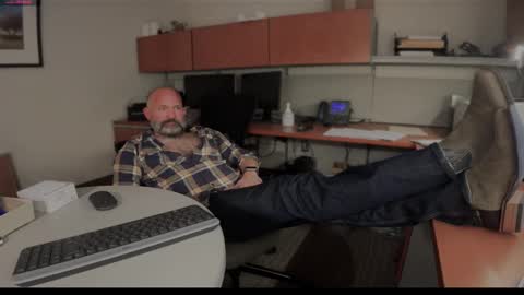 Snapshot of fuckadilf chatting on 02-19-25, 03:49 fuckadilf online show from 02-19-25, 03:49