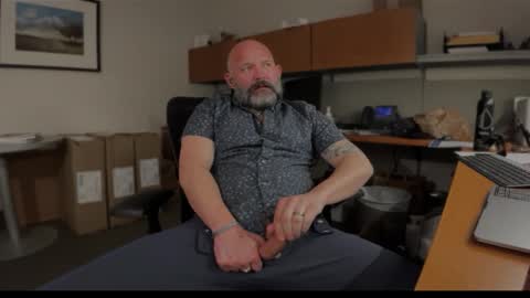 Snapshot of fuckadilf chatting on 03-03-25, 06:33 fuckadilf online show from 03-03-25, 06:33