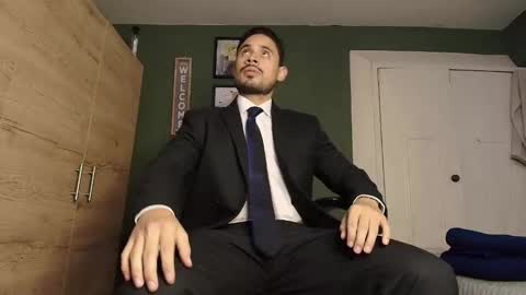 SERGIO THE SEX LAWYER online show from 10-25-25, 05:15