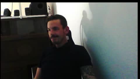 Snapshot of fuckforlife76 chatting on 12-31-24, 04:35 Tony online show from 12-31-24, 04:35