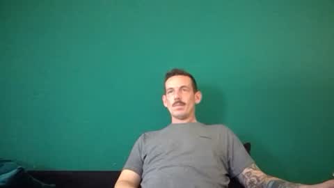 Snapshot of fuckforlife76 chatting on 01-06-25, 10:46 Tony online show from 01-06-25, 10:46