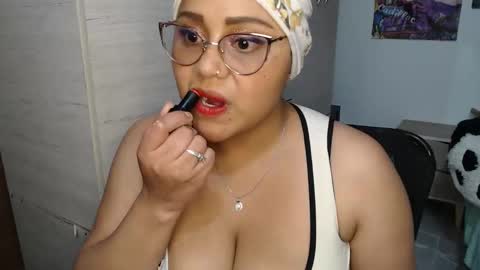 Snapshot of fucking_temptation1 chatting on 10-26-25, 03:01 Mia and Gary online show from 10-26-25, 03:01