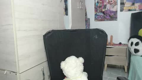 Snapshot of fucking_temptation1 chatting on 11-13-25, 01:48 Mia and Gary online show from 11-13-25, 01:48