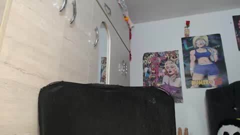 Snapshot of fucking_temptation1 chatting on 11-16-25, 01:44 Mia and Gary online show from 11-16-25, 01:44