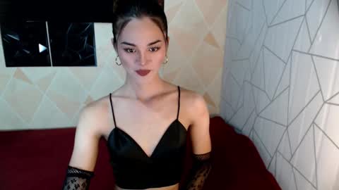 Snapshot of fuckingsexyivana chatting on 10-25-25, 12:29 MISS IVANA online show from 10-25-25, 12:29