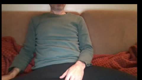Snapshot of fuckistanbul chatting on 01-19-26, 05:22 Bruchus online show from 01-19-26, 05:22