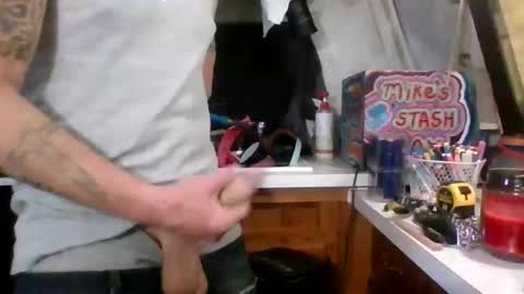 Snapshot of fuckmehard221187 chatting on 12-14-24, 01:38 me online show from 12-14-24, 01:38