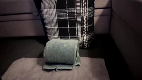 fukmyass247 online show from 09-09-25, 12:59