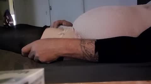 Snapshot of full4cefull chatting on 02-02-25, 01:30 Pizzaz online show from 02-02-25, 01:30