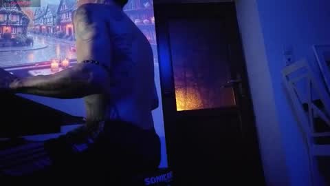 Snapshot of fullartofsex chatting on 12-19-25, 07:10 FullArtOfSex online show from 12-19-25, 07:10