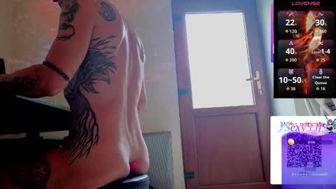 Snapshot of fullartofsex chatting on 02-12-26, 10:21 FullArtOfSex online show from 02-12-26, 10:21