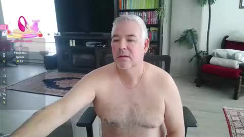 Snapshot of fullastars chatting on 01-12-26, 02:00 fullastars online show from 01-12-26, 02:00