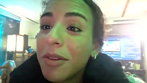 Snapshot of fulluforever chatting on 06-18-26, 10:30 Astrid online show from 06-18-26, 10:30