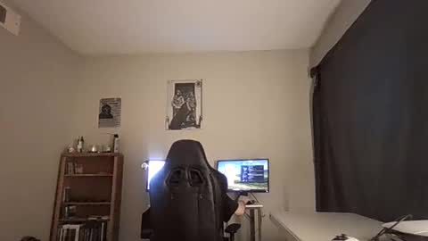 Snapshot of fun4u2tx chatting on 11-20-25, 07:13 fun4u2tx online show from 11-20-25, 07:13