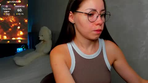 Snapshot of fun__nd__bun chatting on 06-28-26, 01:22 fun__nd__bun online show from 06-28-26, 01:22