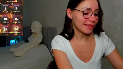 Snapshot of fun__nd__bun chatting on 07-17-26, 02:40 fun__nd__bun online show from 07-17-26, 02:40