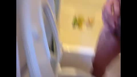 Snapshot of fungi4591 chatting on 02-17-26, 08:26 Daniel kim online show from 02-17-26, 08:26