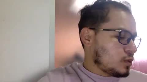 Snapshot of funnyboys18 chatting on 01-06-26, 06:44 Zanty online show from 01-06-26, 06:44