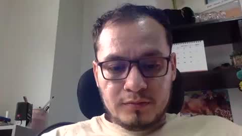 Snapshot of funnyboys18 chatting on 01-16-26, 07:07 Zanty online show from 01-16-26, 07:07