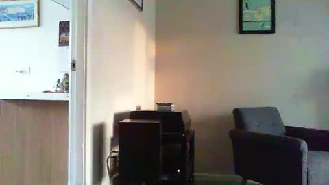 Snapshot of funslimguy chatting on 05-04-26, 06:26 Funslimguy online show from 05-04-26, 06:26