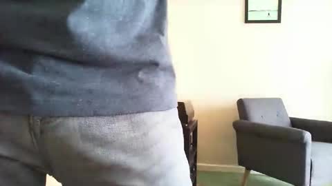Snapshot of funslimguy chatting on 05-05-26, 04:37 Funslimguy online show from 05-05-26, 04:37