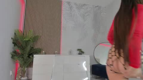 Snapshot of funtasy_world chatting on 02-15-26, 05:15 Jessy online show from 02-15-26, 05:15