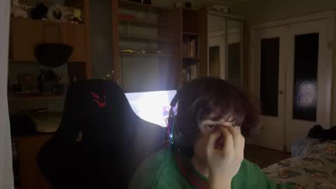 Edward online show from 10-02-25, 01:12