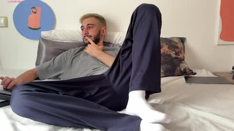 Snapshot of futa_fun chatting on 05-15-26, 10:00 Futa online show from 05-15-26, 10:00