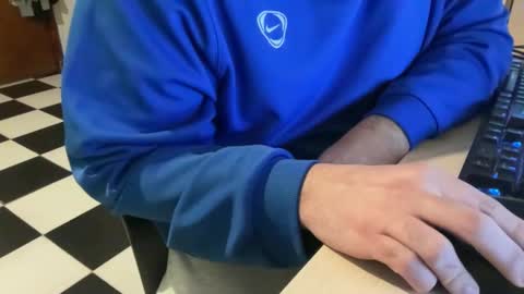 Snapshot of fuzitzu2 chatting on 02-11-25, 04:02 fuzitzu2 online show from 02-11-25, 04:02