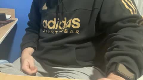 Snapshot of fuzitzu2 chatting on 01-19-26, 08:07 fuzitzu2 online show from 01-19-26, 08:07