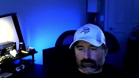 Snapshot of fuzz69_ chatting on 02-06-26, 11:24 fuzz69_ online show from 02-06-26, 11:24