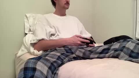 Snapshot of fuzzedpeach chatting on 12-02-25, 11:34 fuzzedpeach online show from 12-02-25, 11:34