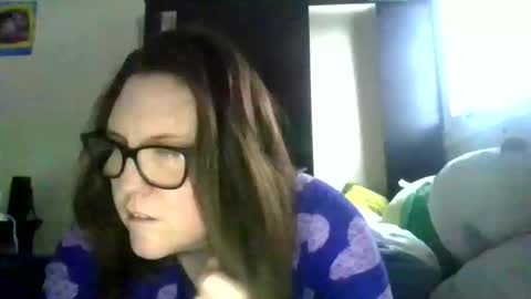 fuzzypeaches87 online show from 03-22-26, 06:22