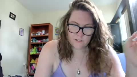 Snapshot of fuzzypeaches87 chatting on 06-27-26, 02:55 fuzzypeaches87 online show from 06-27-26, 02:55