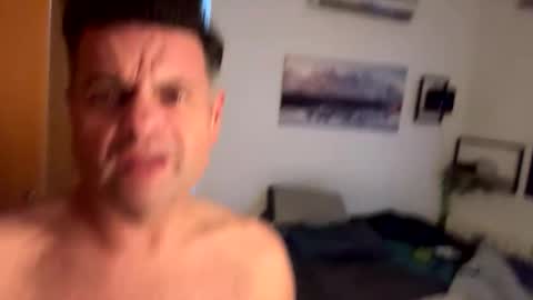 Snapshot of fvmendoza chatting on 10-01-25, 12:05 fvmendoza online show from 10-01-25, 12:05