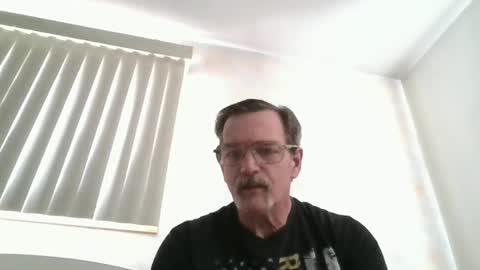 Snapshot of fxson8 chatting on 02-28-25, 04:20 fxson8 online show from 02-28-25, 04:20