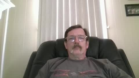 Snapshot of fxson8 chatting on 03-21-26, 05:38 fxson8 online show from 03-21-26, 05:38