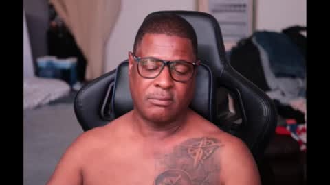 seldom seen online show from 10-01-25, 03:12