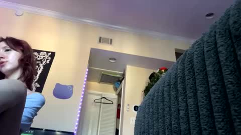 Snapshot of g0ddessluna1800 chatting on 02-21-25, 02:16 Goddess Luna online show from 02-21-25, 02:16