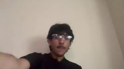 Snapshot of g981842 chatting on 04-08-26, 07:47 g981842 online show from 04-08-26, 07:47